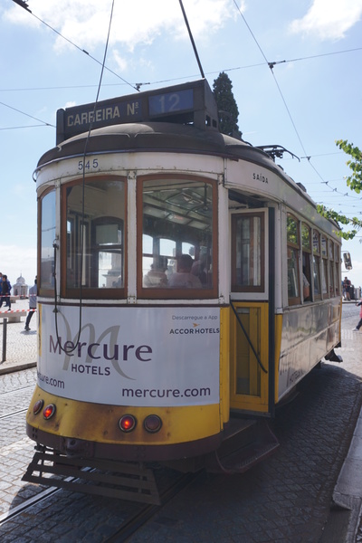 Un vieux tramway de Lisbonne