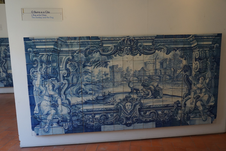 Et des azulejos de fables de La Fontaine&nbsp;!