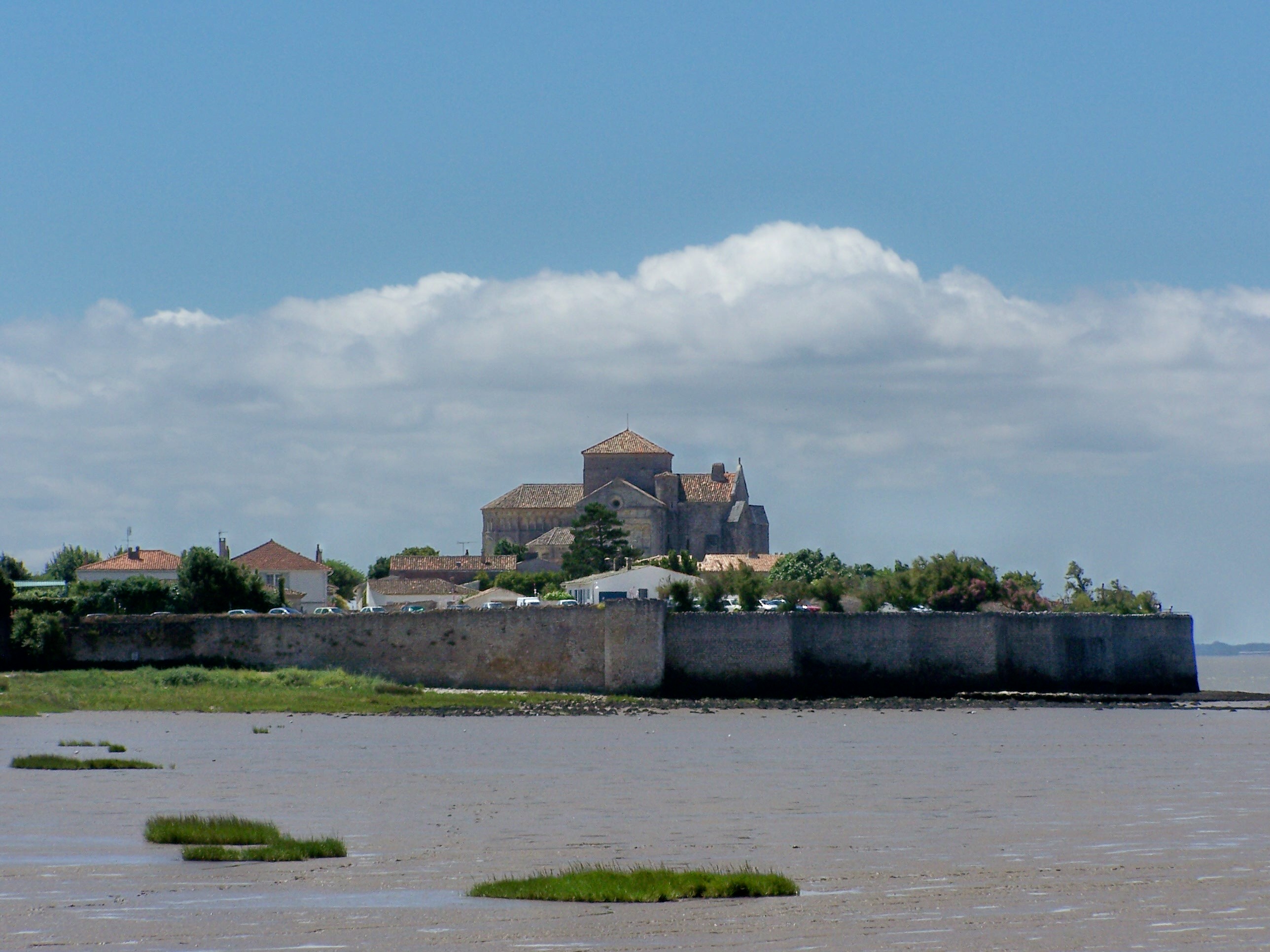 Talmont-sur-Gironde (photo CC BY-SA 4.0, source Wikipédia)